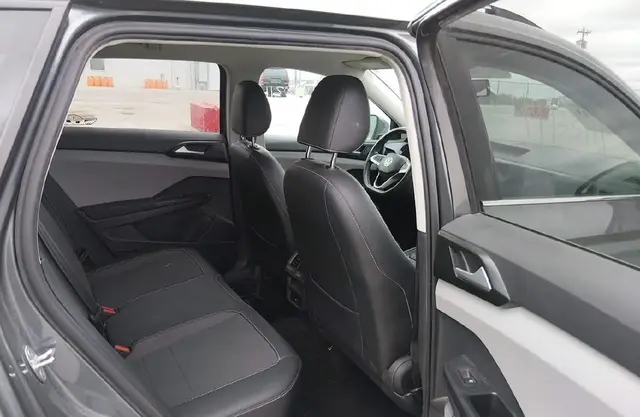 VOLKSWAGEN TAOS SE 2022