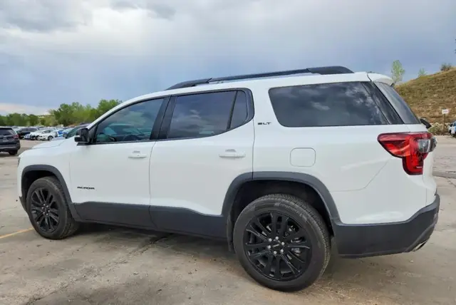 GMC ACADIA SLT 2023