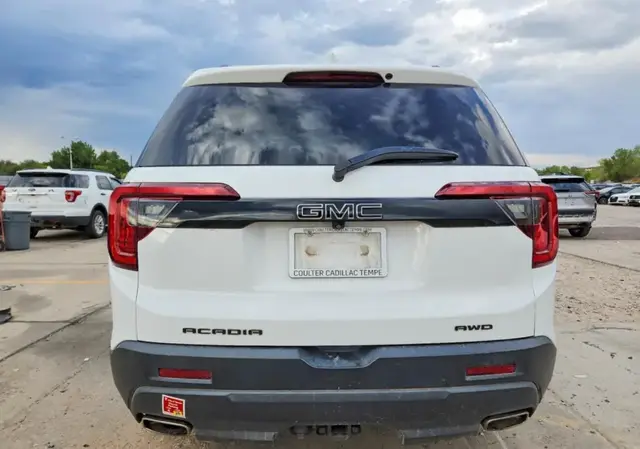 GMC ACADIA SLT 2023