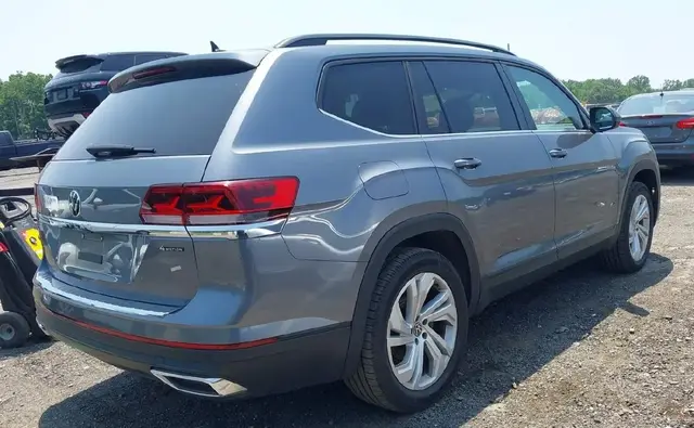 VOLKSWAGEN ATLAS 2.0T SE W/TECHNOLOGY 2022