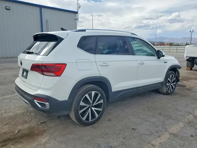 VOLKSWAGEN TAOS SE 2024