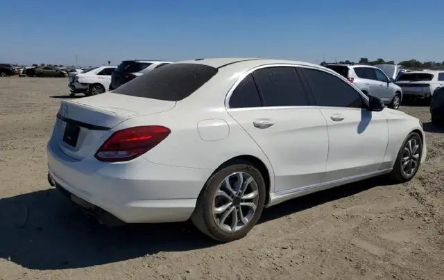 MERCEDES-BENZ C-CLASS C 300 2015