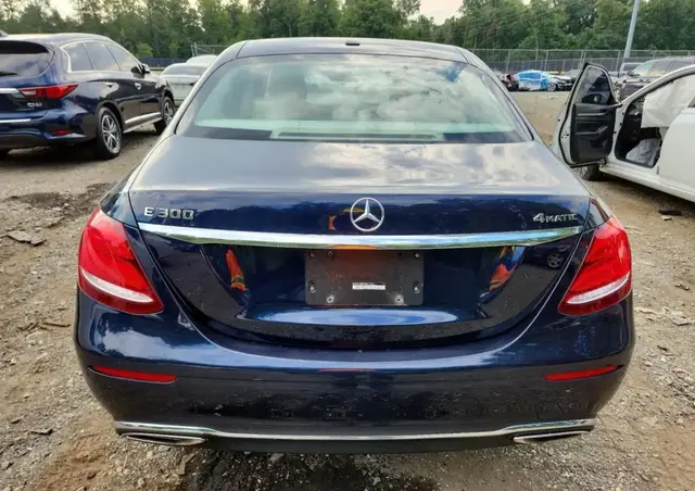 MERCEDES-BENZ E-CLASS 300 4MATIC 2017
