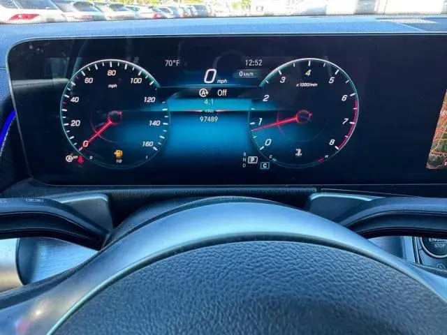 MERCEDES-BENZ 23000 2022