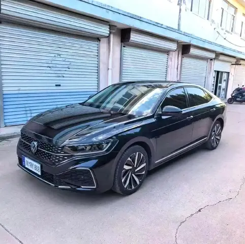 VOLKSWAGEN PASSAT 2022