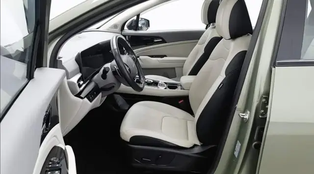KIA SPORTAGE УДЛИНЕННАЯ КОЛЕСНАЯ БАЗА (ДЛИННАЯ ВЕРСИЯ КУЗОВА L) ОБЕСПЕЧИВАЮЩАЯ МАКСИМАЛЬНЫЙ КОМФОРТ И РЕКОРДНЫЙ П 2023