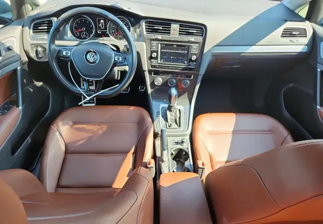 VOLKSWAGEN GOLF S 2019