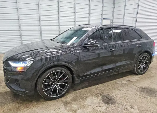 AUDI SQ8 PREMIUM PLUS 2022