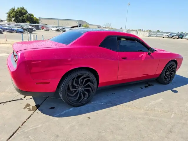 DODGE CHALLENGER SXT 2016