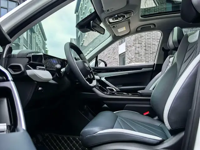 GEELY BOYUE L 2023
