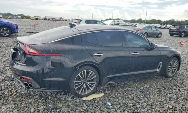 KIA STINGER PREMIUM 2019