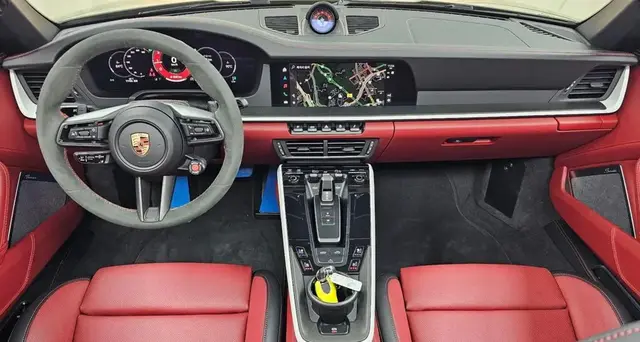 PORSCHE 4 GTS CARRERA 4 GTS CABRIOLET 2025