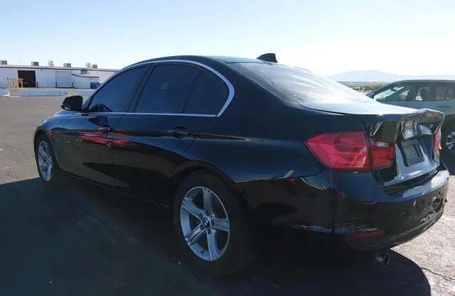BMW 3 SERIES 3-SERIES 320I 2015