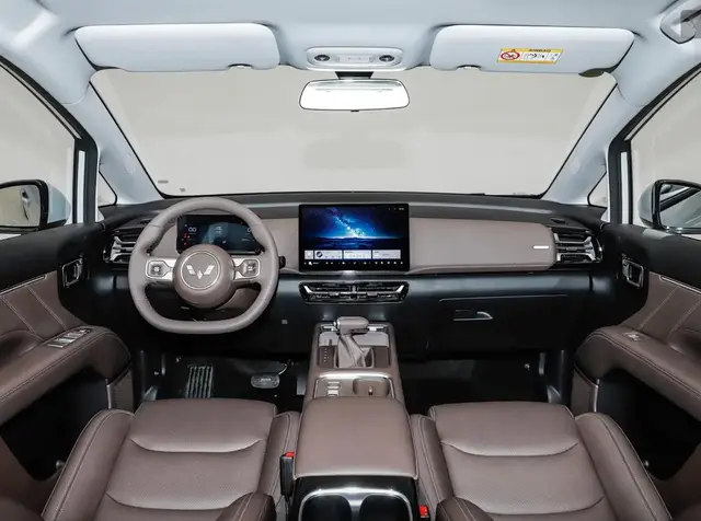WULING XINGGUANG 730 EV 500 2025