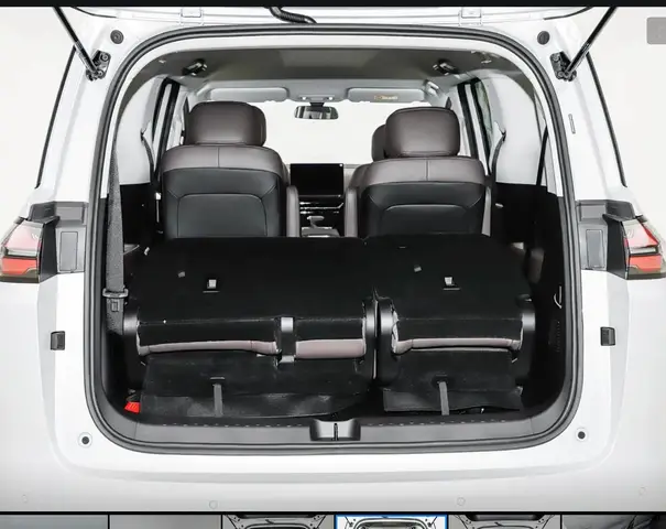 WULING XINGGUANG 730 EV 500 2025