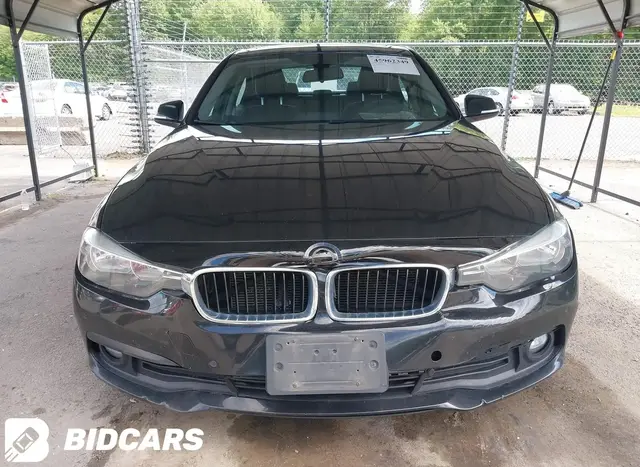 BMW 320I XDRIVE 2017