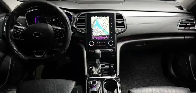 RENAULT SM6 2016