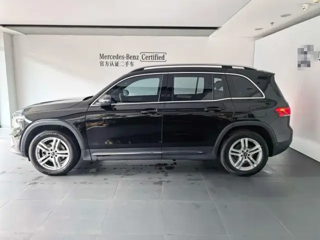 MERCEDES-BENZ GLB 2022