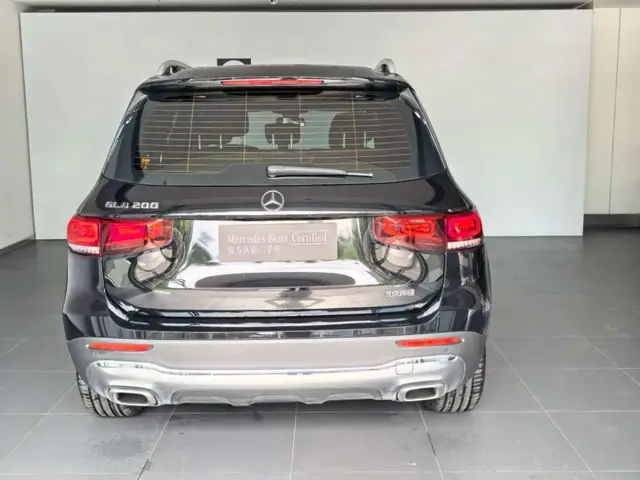 MERCEDES-BENZ GLB 2022
