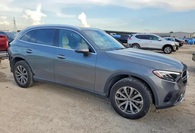 MERCEDES-BENZ GLC 300 4MATIC 2023