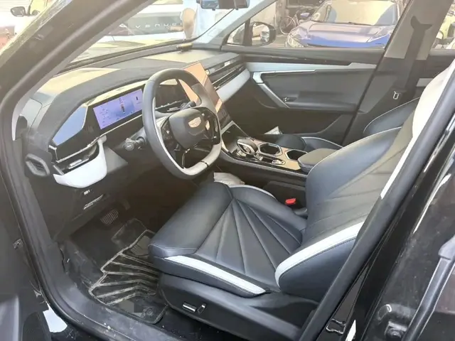 GEELY BOYUE L 2023