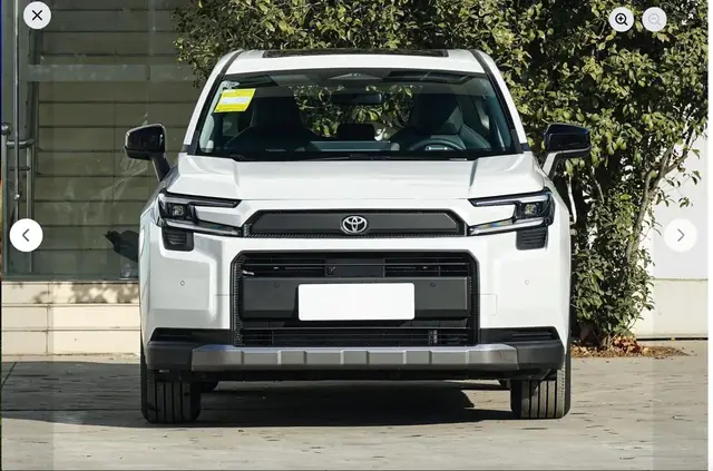 TOYOTA RAV4 R-4 2026