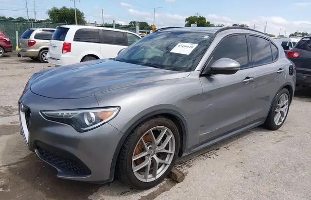 ALFA ROMEO STELVIO TI SPORT 2017