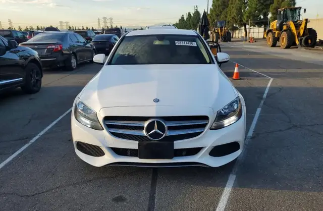 MERCEDES-BENZ C-CLASS 300 2015