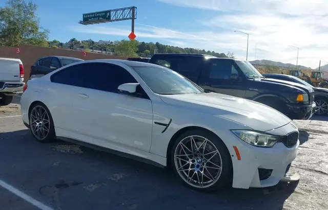 BMW M4 2016