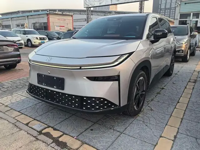 TOYOTA BZ3X 520 PRO 2025