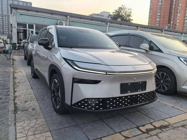 TOYOTA BZ3X 520 PRO 2025