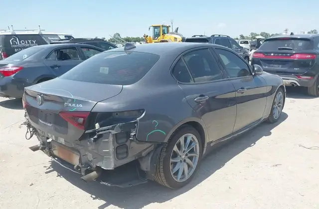 ALFA ROMEO GIULIA SPRINT 2022