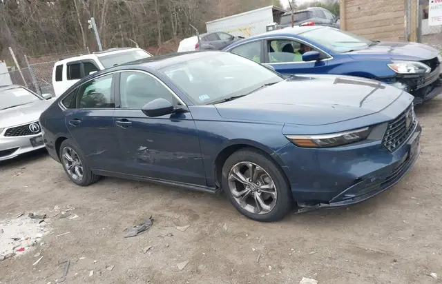 HONDA ACCORD EX 2024