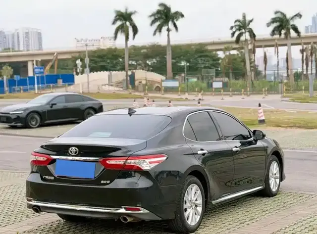 TOYOTA CAMRY LUXURY 2023