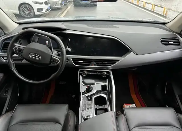 GEELY TUGELLA 2022