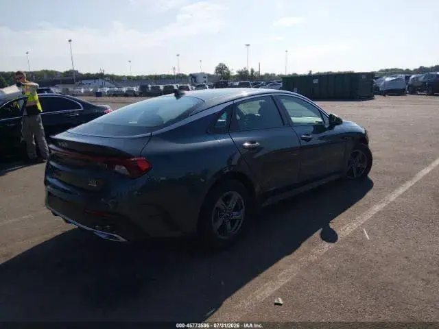 KIA K5 LXS 2023