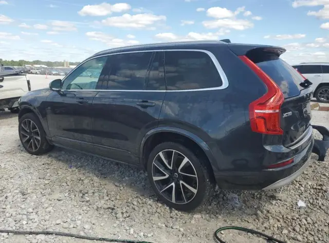 VOLVO XC90 MOMENTUM 2022