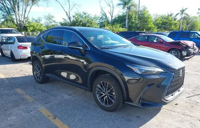 LEXUS NX PREMIUM 2023