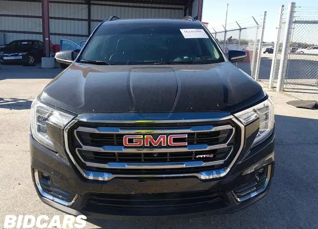 GMC TERRAIN AWD AT4 2024