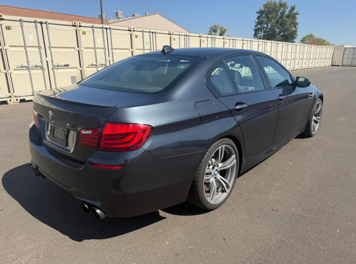 BMW M5 2013