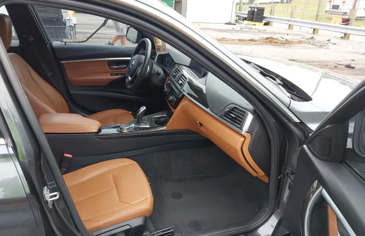 BMW 330I 2016