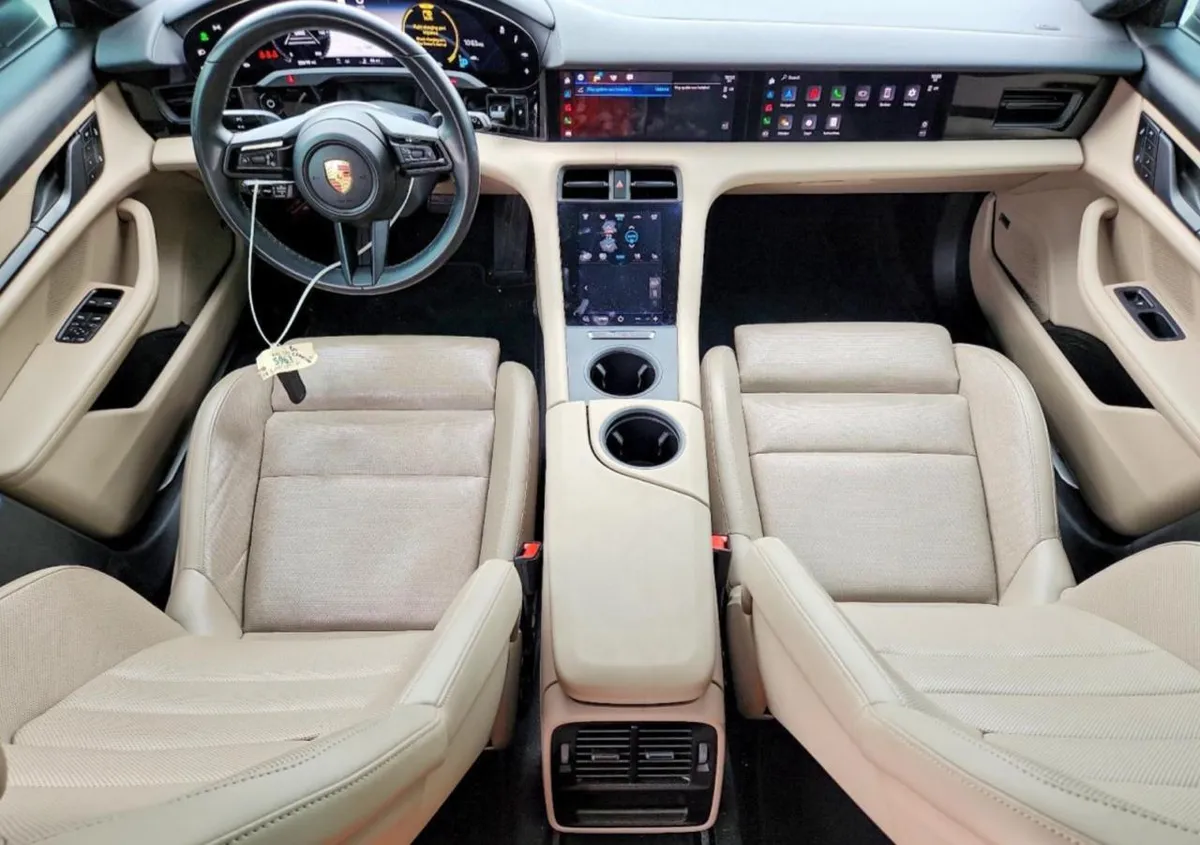 PORSCHE TAYCAN CROSS TURISMO 4S 2023