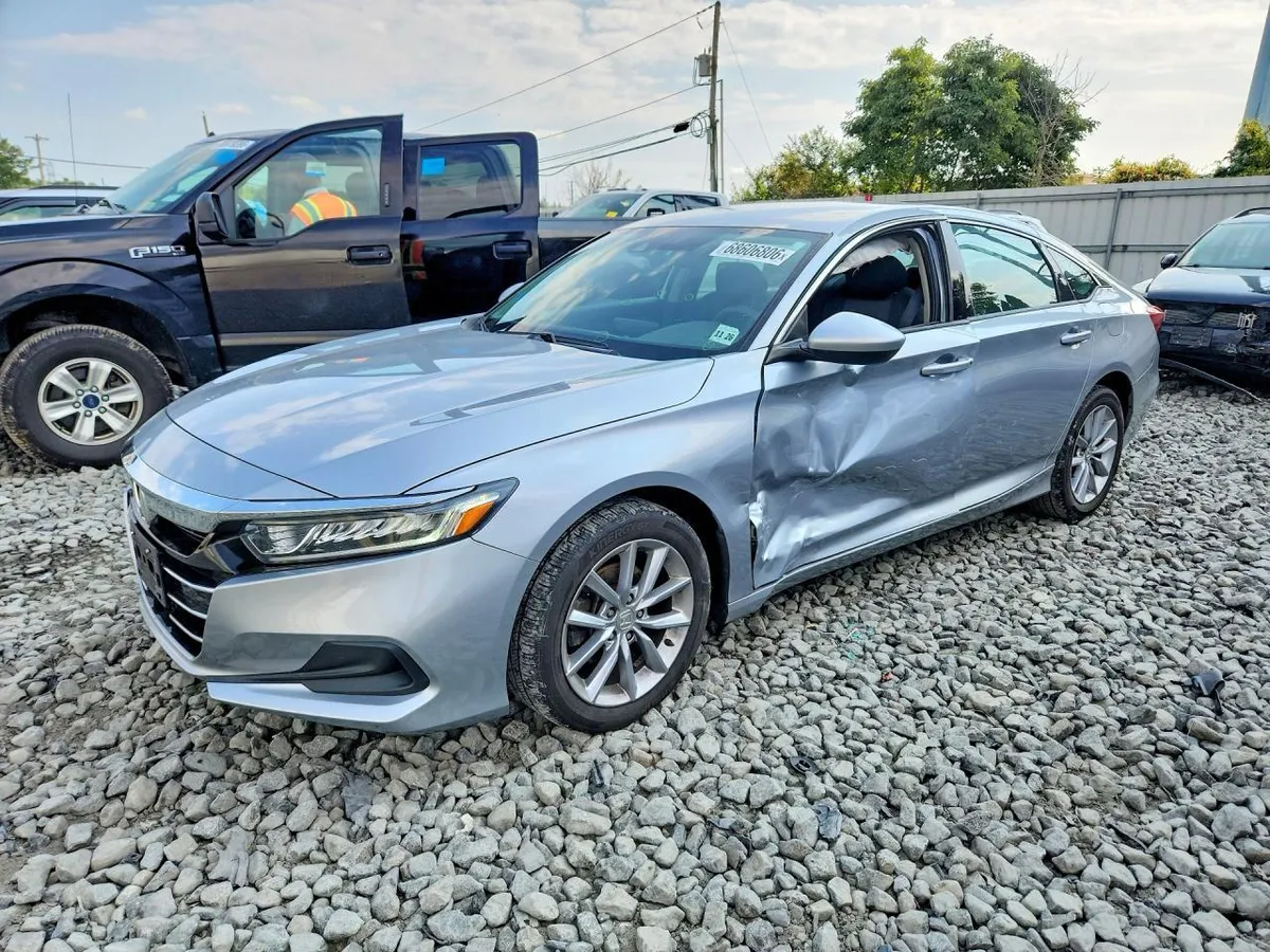 HONDA ACCORD LX. СОВРЕМЕННАЯ СВЕТОДИОДНАЯ ОПТИКА КОМПЛЕКС СИСТЕМ БЕЗОПАСНОСТИ HONDA SENSING (АДАПТИВНЫЙ КРУИЗ-КОН 2022