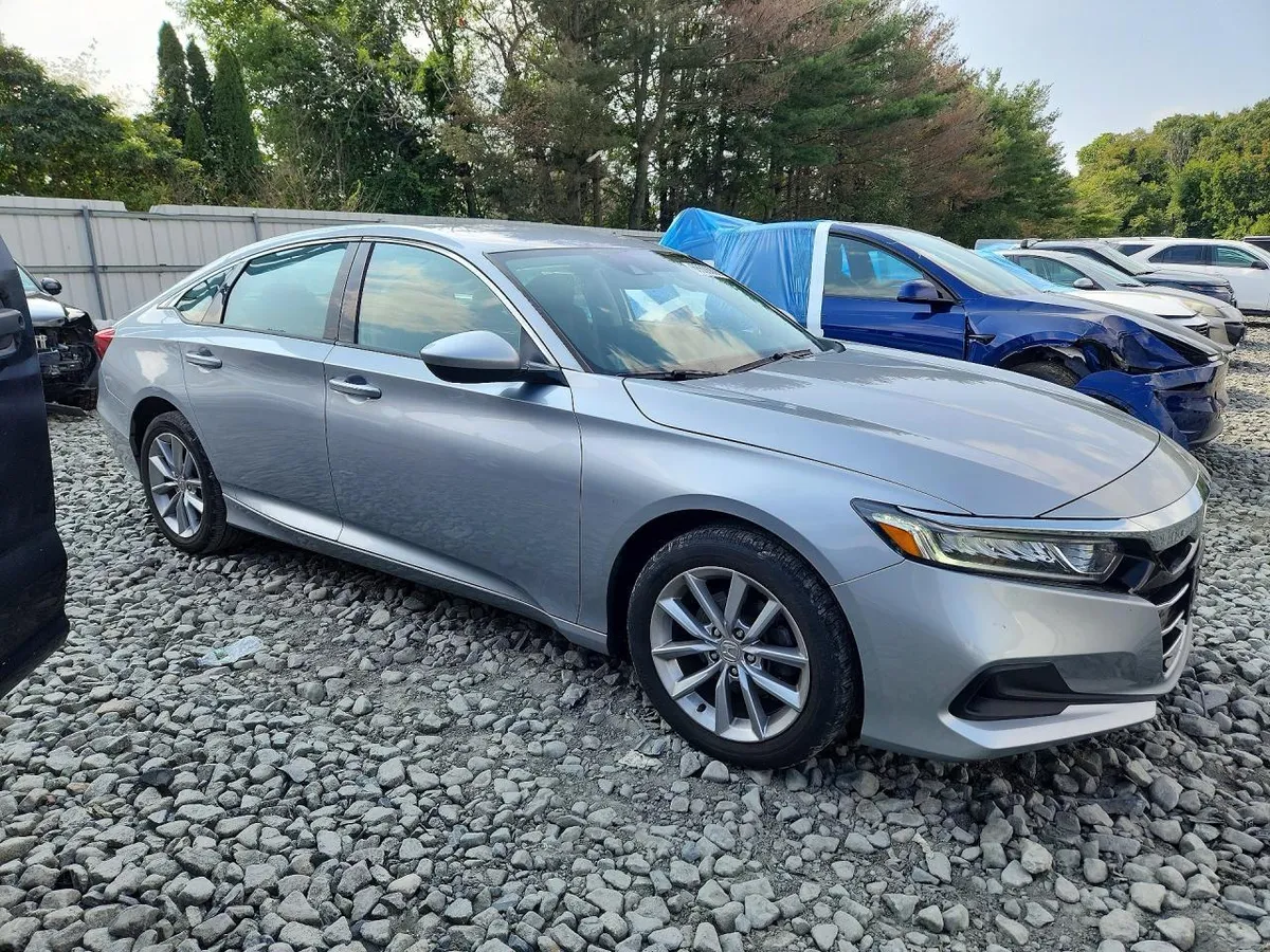 HONDA ACCORD LX. СОВРЕМЕННАЯ СВЕТОДИОДНАЯ ОПТИКА КОМПЛЕКС СИСТЕМ БЕЗОПАСНОСТИ HONDA SENSING (АДАПТИВНЫЙ КРУИЗ-КОН 2022