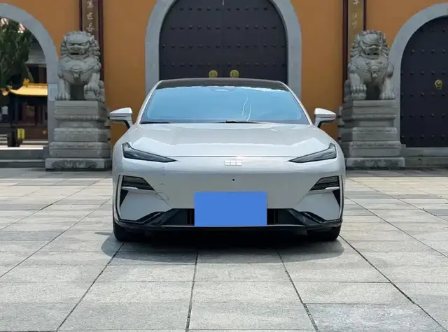 GEELY GALAXY E8 2024