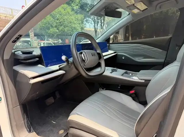 GEELY GALAXY E8 2024