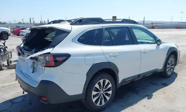 SUBARU OUTBACK LIMITED 2023