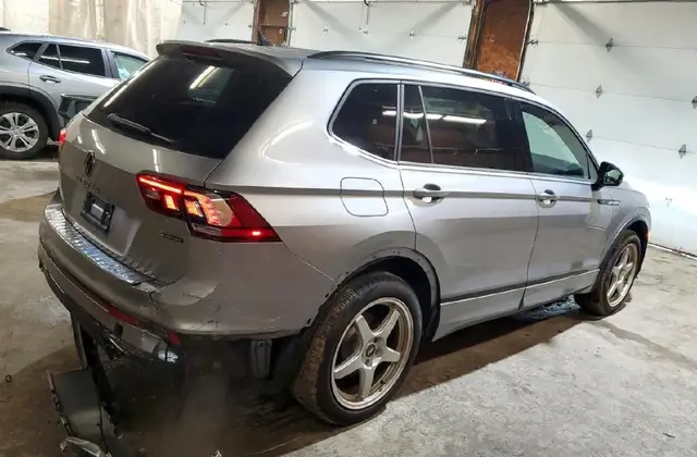 VOLKSWAGEN TIGUAN SE R-LINE BLACK 2022